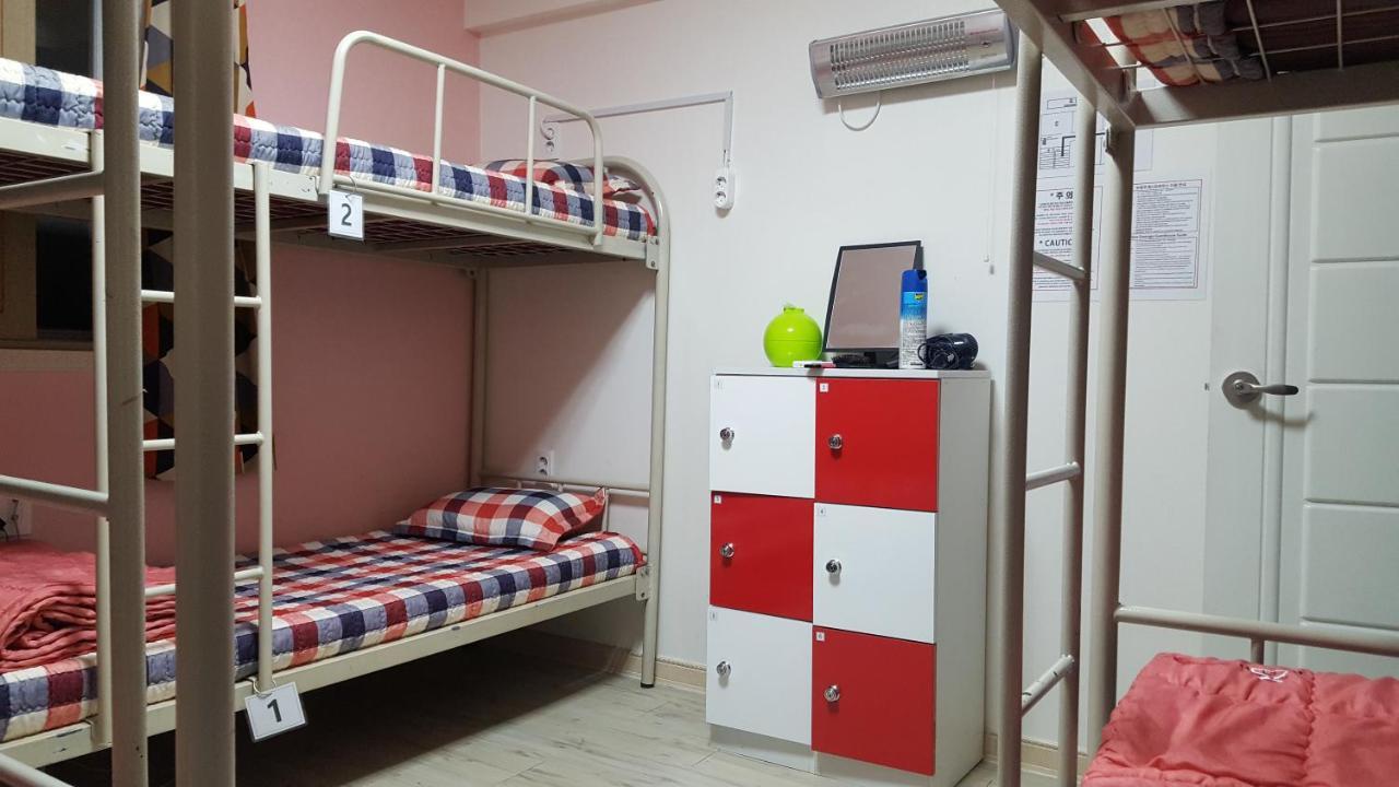 New Gwangju Guesthouse Gwangju Metropolitan City Екстер'єр фото